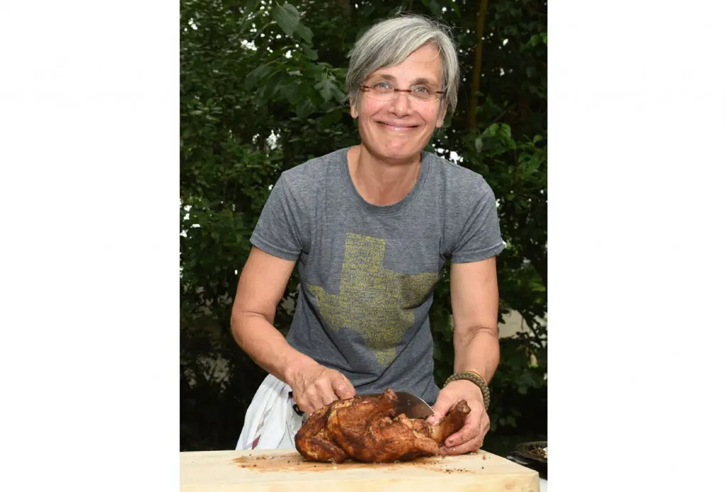 Monica Pope and her delicious chicken.
