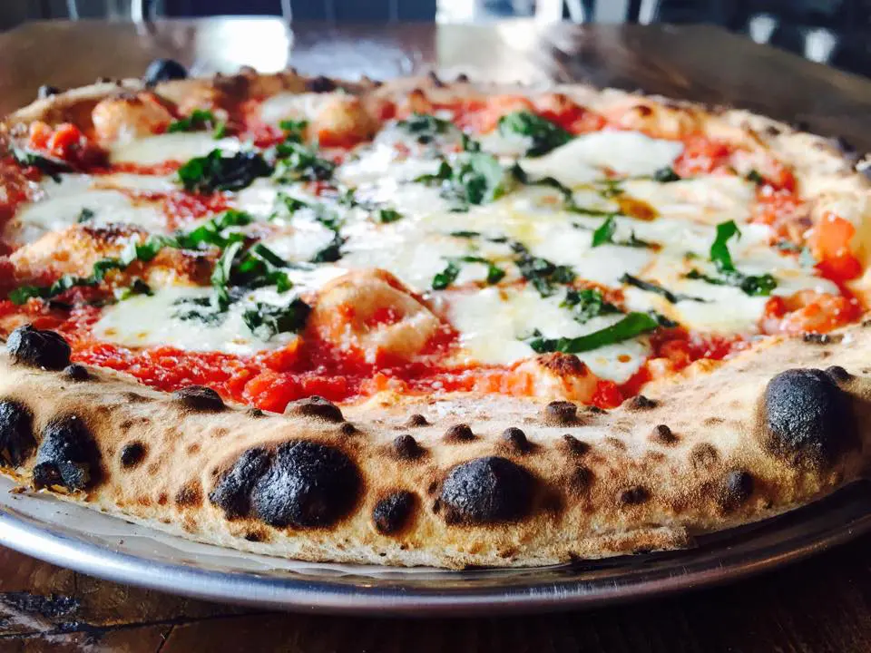 Pizaro's-Pizza-Facebook