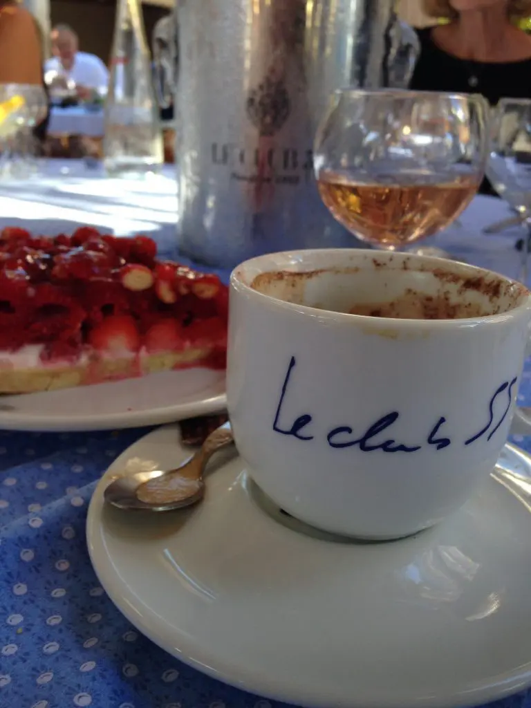 A Tarte Tropézienne and glass of rosé at Le Club 55