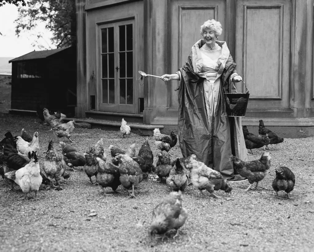 "The Duchess of Devonshire Feeding Her Chickens, Chatsworth, England," 1995