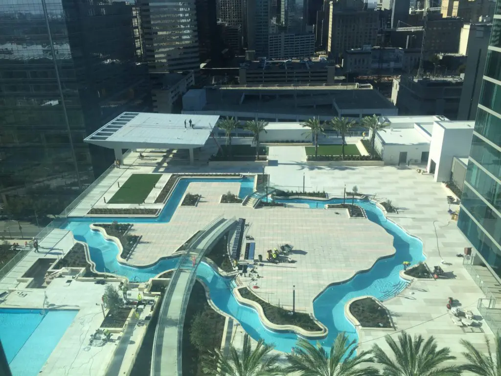 The Texas-shaped lazy river pool is the new Marriott Marquis Houston's showpiece. (Photo by Chris Baldwin.)