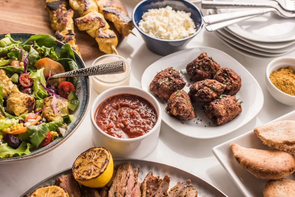 Roti Modern Mediterranean is bringing its health-conscious menu to Uptown Dallas.