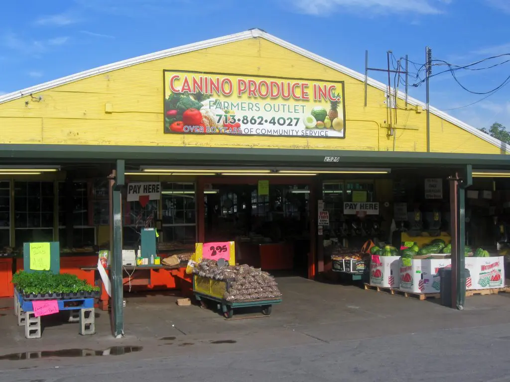 The current state of Houston Farmer Market is less than inspiring.