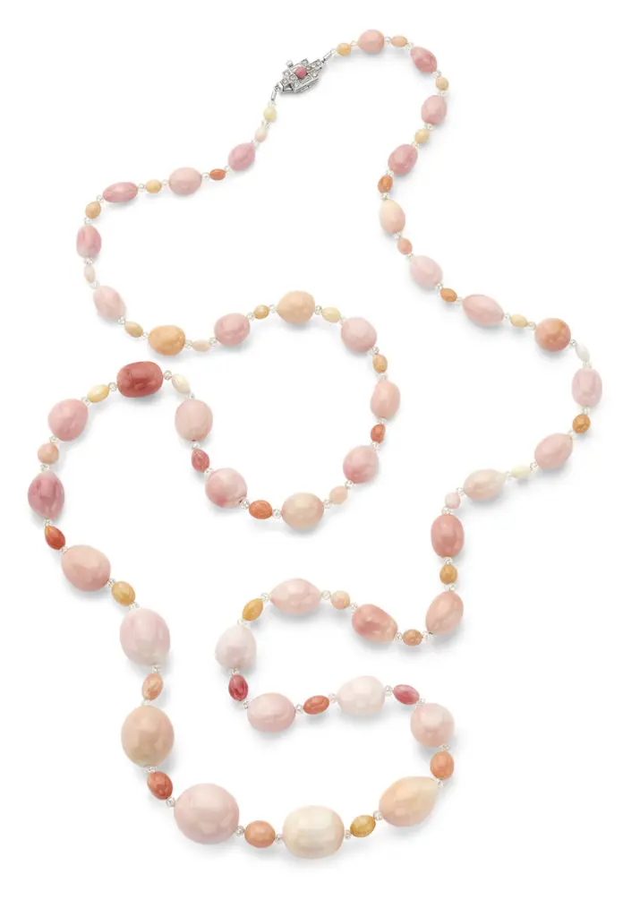 Conch Pearl Necklace with 86 conch pearls and diamonds beads.