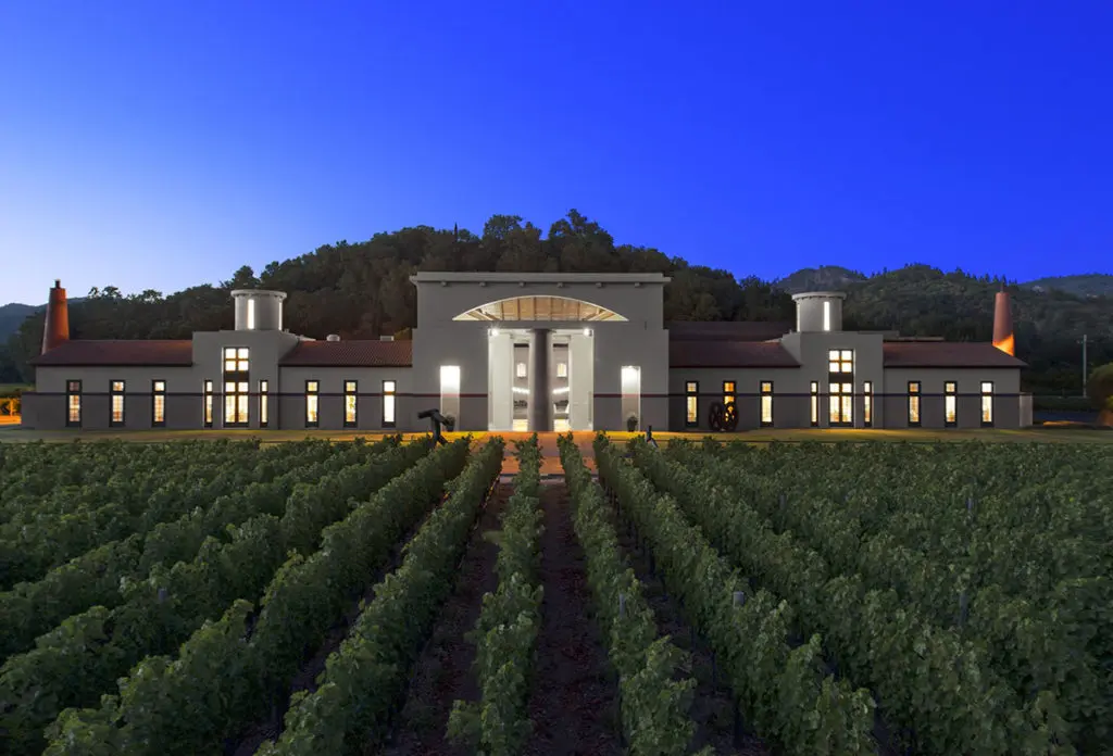 Scottish Wine Guru Appreciates California Vineyards, Treasures a Good Champagne and Loves a Great Wine Rap
