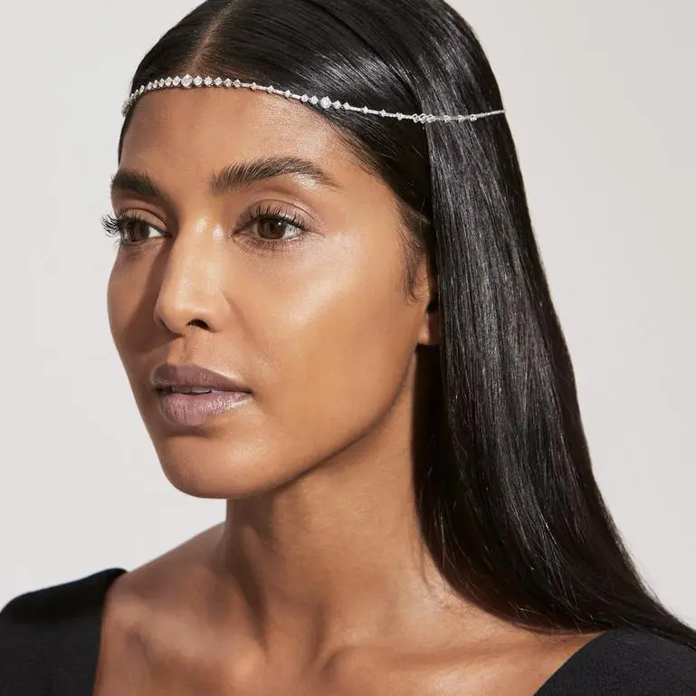 De Beers has added a choker to its Arpeggia Collection, which can also be worn as a headband.