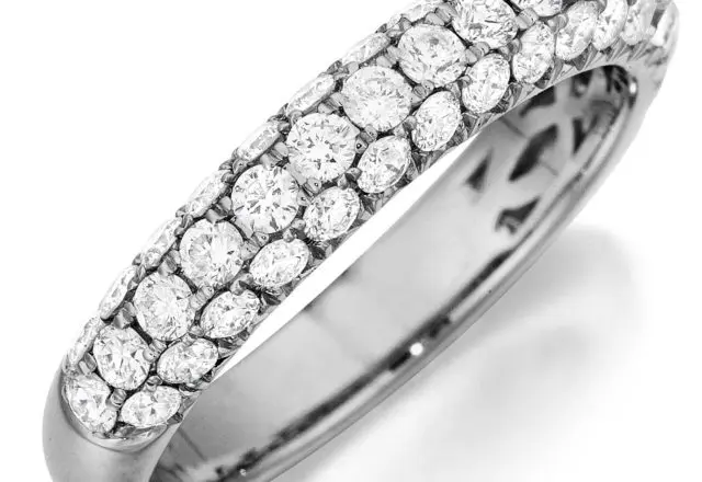 Sparkling sublimity: Nearly a carat of round diamonds set in 14K white gold