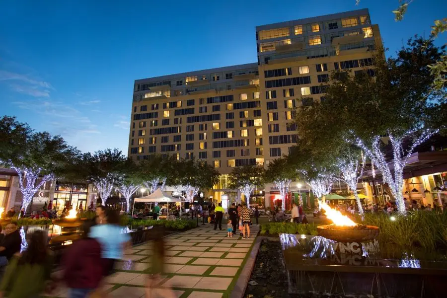 Greenspace by night at CITYCENTER.