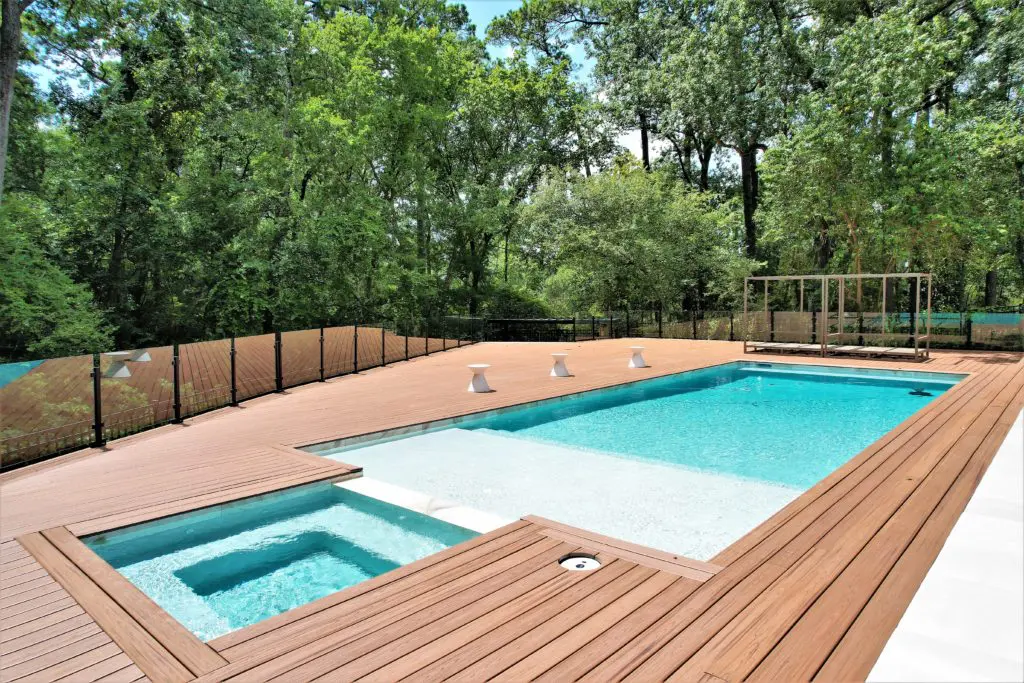 The pool deck at 346 Hunters Trail in Houston's Memorial Villages. (Photo by Jason Koonce with Hommati)
