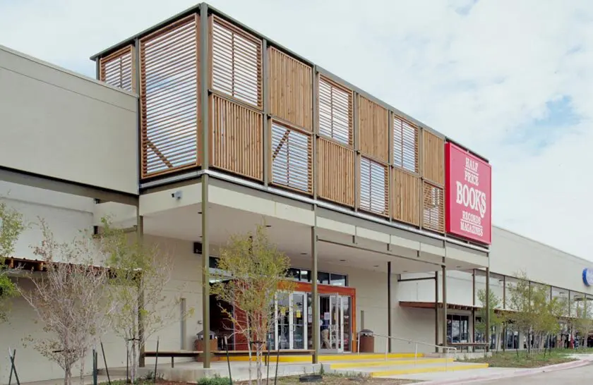 The flagship Half Price Books is in Dallas. (Courtesy of Cunningham Architects)