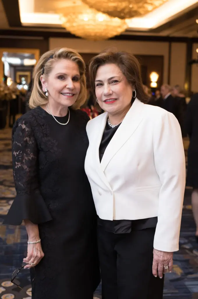 Alyse Caplan, Elissa Laviage at the Seven Acres gala, held at the Hilton Americas-Houston. (Photo by Daniel Ortiz)