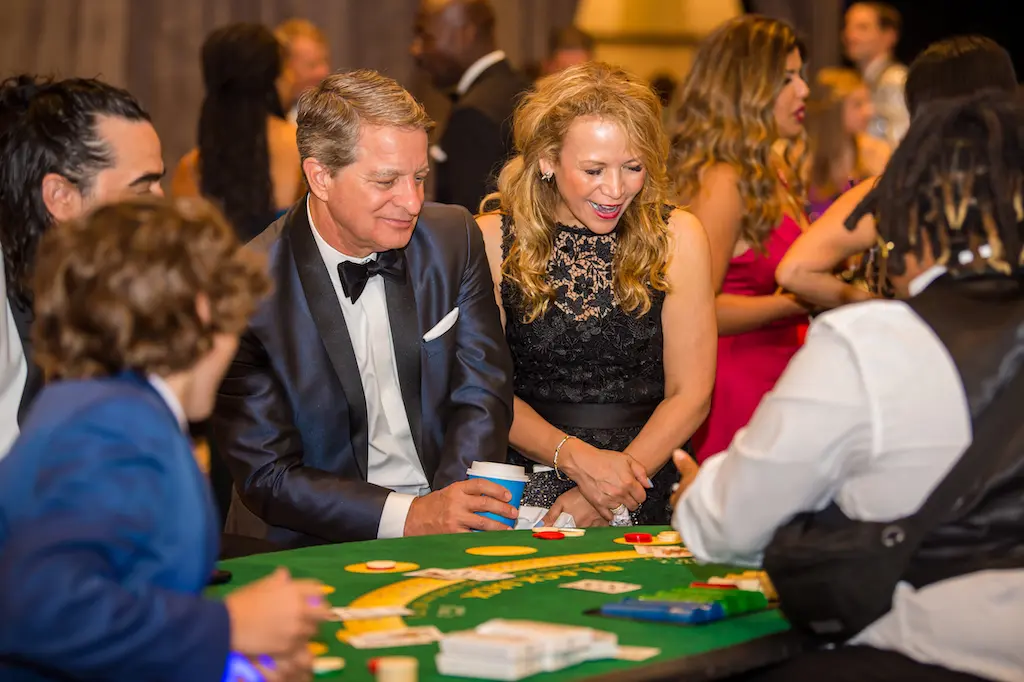Guests enjoying late night casino games at the JDRF Promise Ball (Photo by CJ Martin)