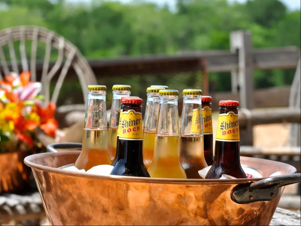 Texas Ranch Life hosts weddings, parties, and corporate events in Chappell Hill.