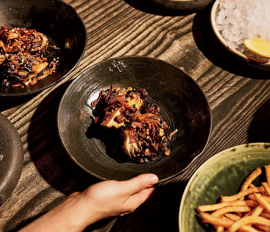 Warlord is a Chicago restaurant where the dishes can change nightly. But it's always open late.