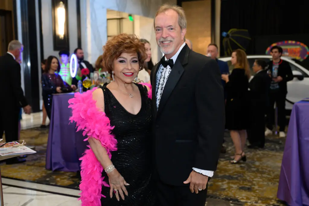 Honoree Trini Mendenhall Royalty & Philip Royalty at the Houston Children's Charity Gala (Photo by Michelle Watson)