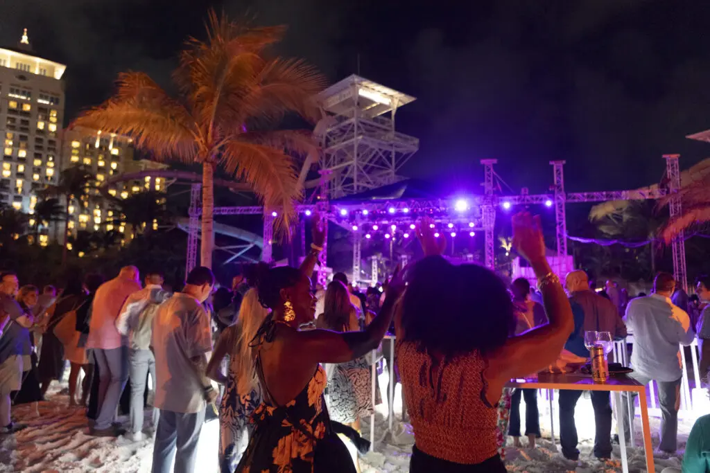 The Bahamas Culinary & Arts Festival started off with a lively concert with mouthwatering bites from its celebrity chef guests. 