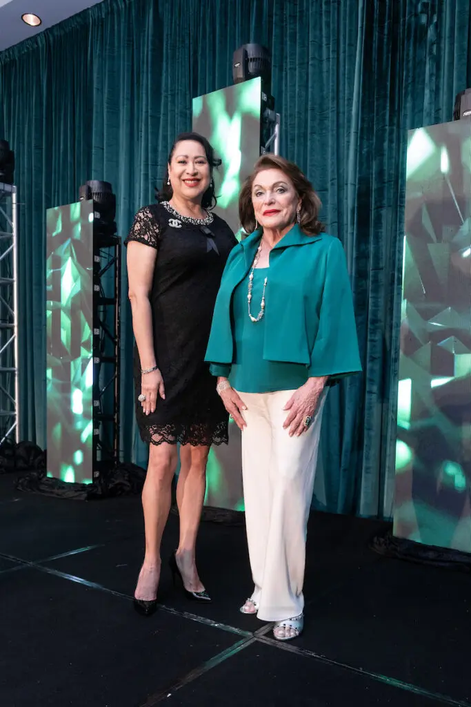 Laura Murillo, Beth Wolff at The Social Book's Houston Treasures awards dinner    at the Omni Houston Hotel (Photo by Daniel Ortiz)
