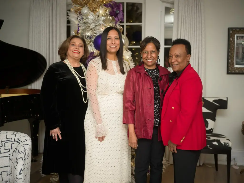 Linda Cantu, Shubhra Endley, Linda Gibbs, and Sharon Land at the Legacy Community Health 'Holiday Schmooze' (Photo by Daniel Ortiz)