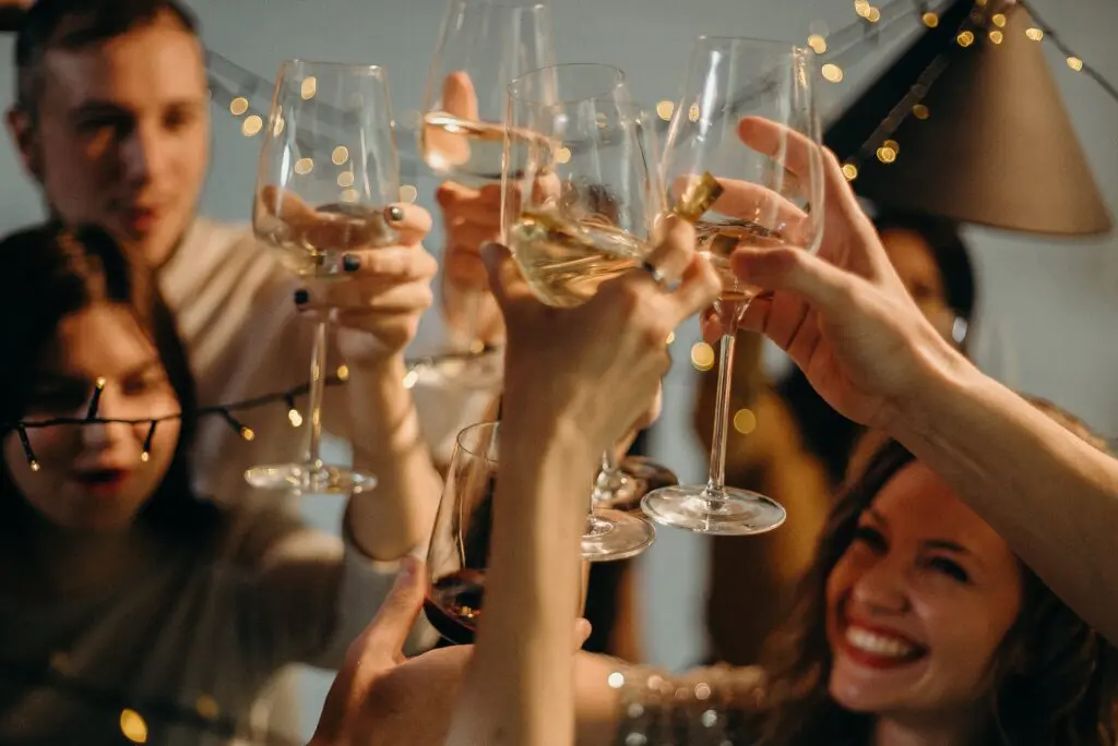 5 Special Ways to Celebrate New Year’s Eve In The Woodlands — Restaurants and Hotels With Party Power