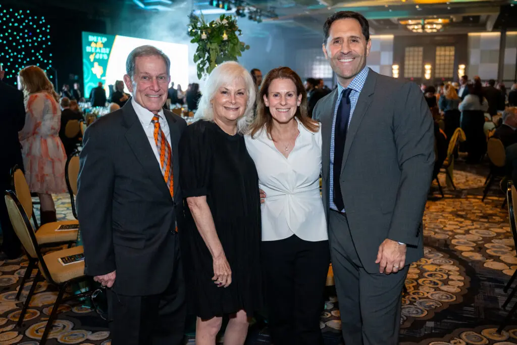 Larry & Nancy Reader, Leslie & Michael Mazvinsky (Photo by Mark Katz, Michelle West, Jeff Fitlow)