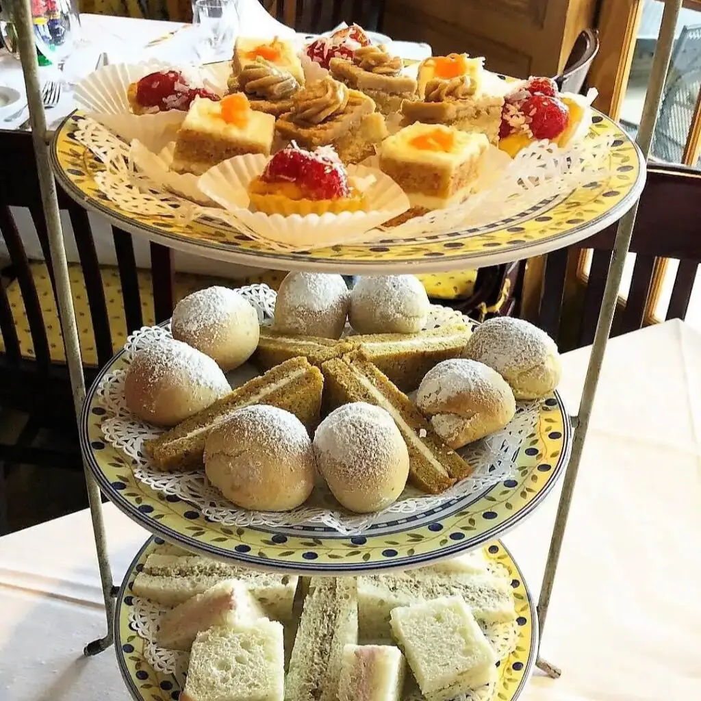 Lavendou Dallas Tea