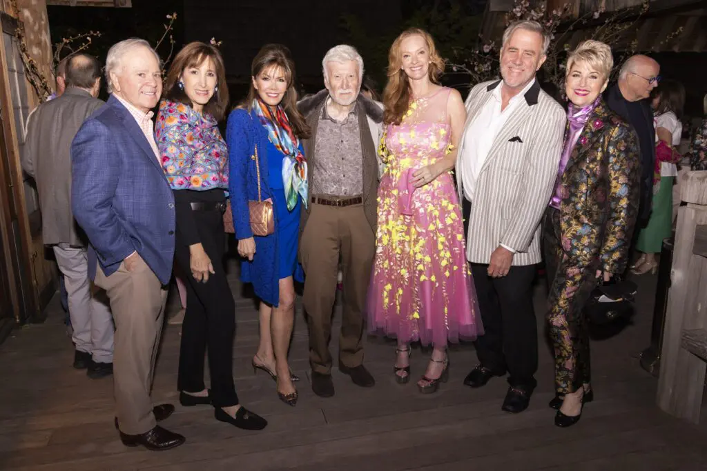 Ronnie Casey, Pennie Casey, Robin Froeschke, Paul Dorman, Molly Moon Jones. Walter Stucker, Ronda Stucker. (Photo by Sharon Ellman)