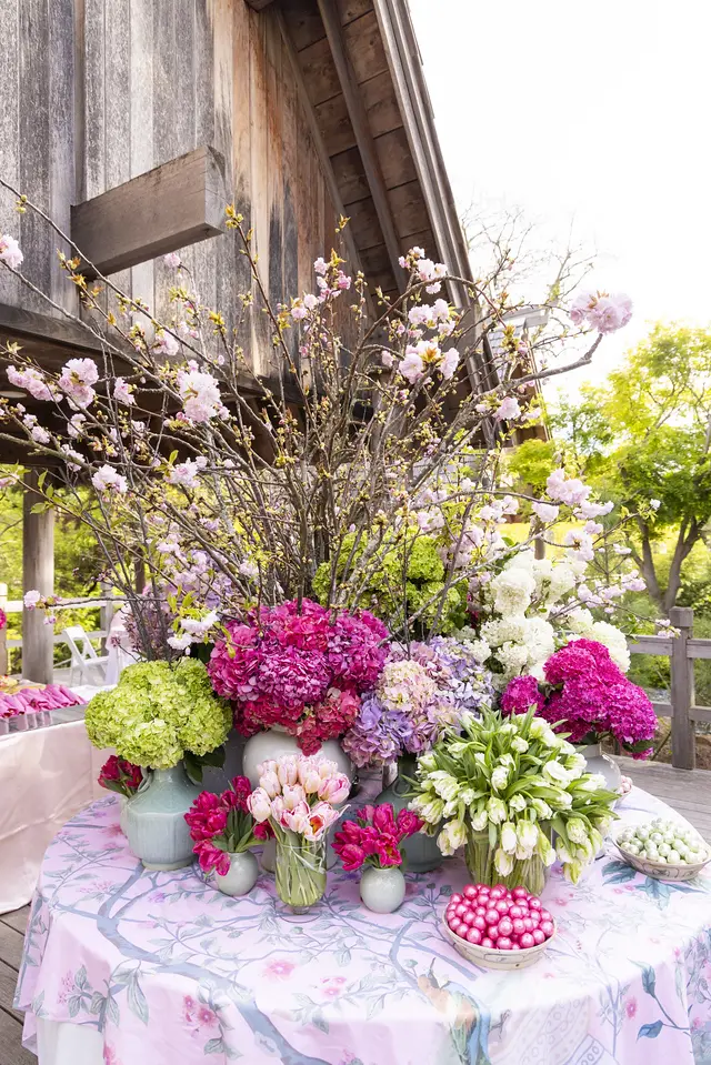 The annual soiree adorned its epic backdrop at FWBG. (Photo by Sharon Ellman)