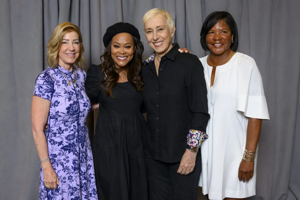 Chris Evert, Robin Givens, Martina Navratilova, Lori McNeil at the MD Anderson Cancer Center 'Living Legend' dinner (Photo by Michelle Watson, Catchlightgroup.com)
