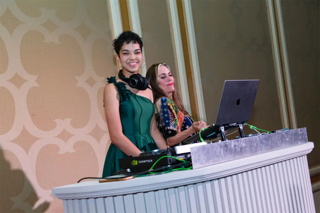 Analise Cuington, Lucy Wrubel (Photo by Tamytha Cameron)