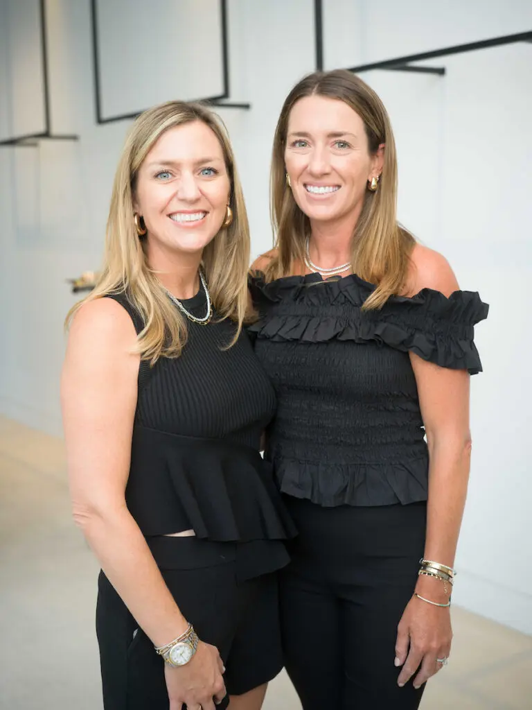 Sisters Melanie Fitzpatrick, Jennifer Roane of LeMel Jewelry at the Dress for Success Women of Wardrobe event at Tootsies. (Photo by Daniel Ortiz)