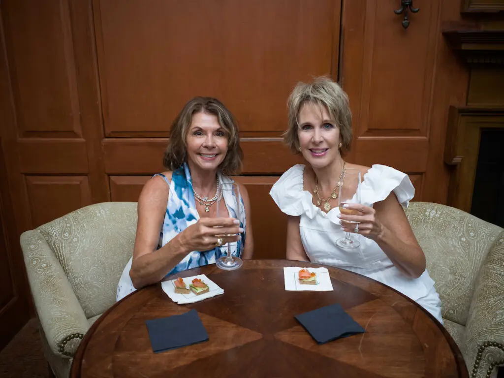 Sharon Kirwan, Teddy Castillo at The  Houstonian's Battle of the Bubbles.  (Photo by Daniel Ortiz)