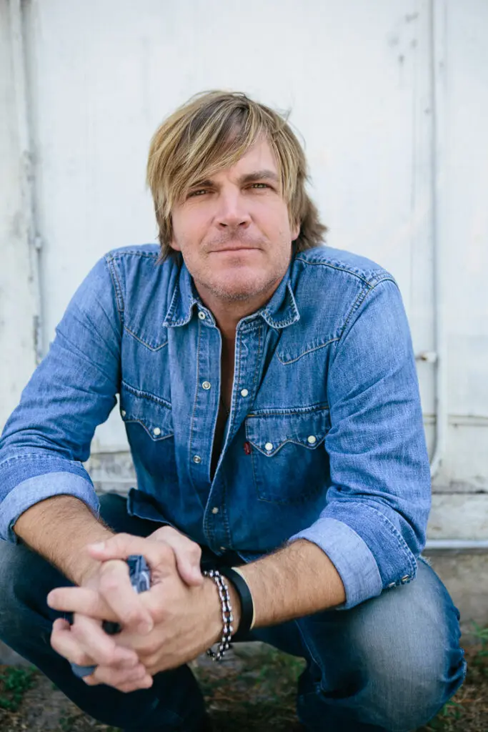 A Country Music Star Jumps Into The Woodlands 50th Anniversary Concert’s Free Fun, Joining Lyle Lovett & Hayes Carll