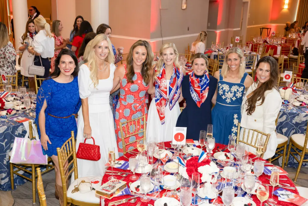 Ashley McCaffrey, Ellie Donaldson, Jordan Hunt, Medley Perella, Charlotte Knapp, Anna Farley and Annie Dawson. (Photo by Ellman Photography)