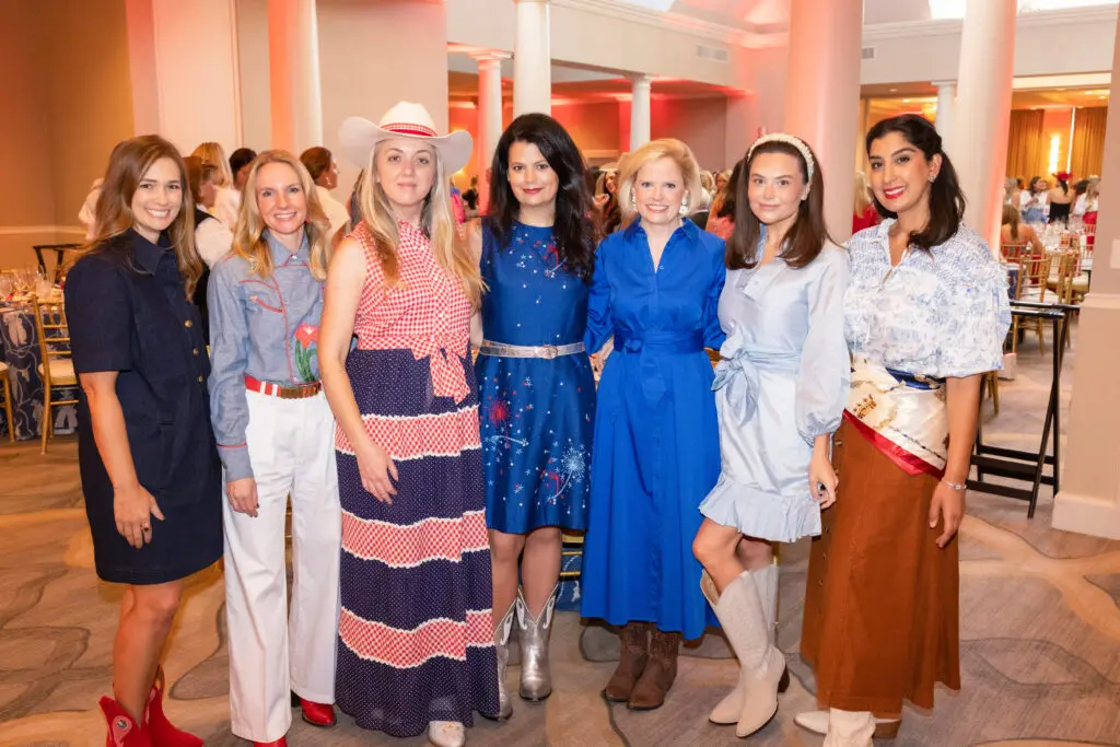 Sally Pretorius, Courtney Derderian, Lilly Watson, Melissa Smrekar, Jennifer Klos, Sarah Ring and Jessica Khan. (Photo by Ellman Photography)