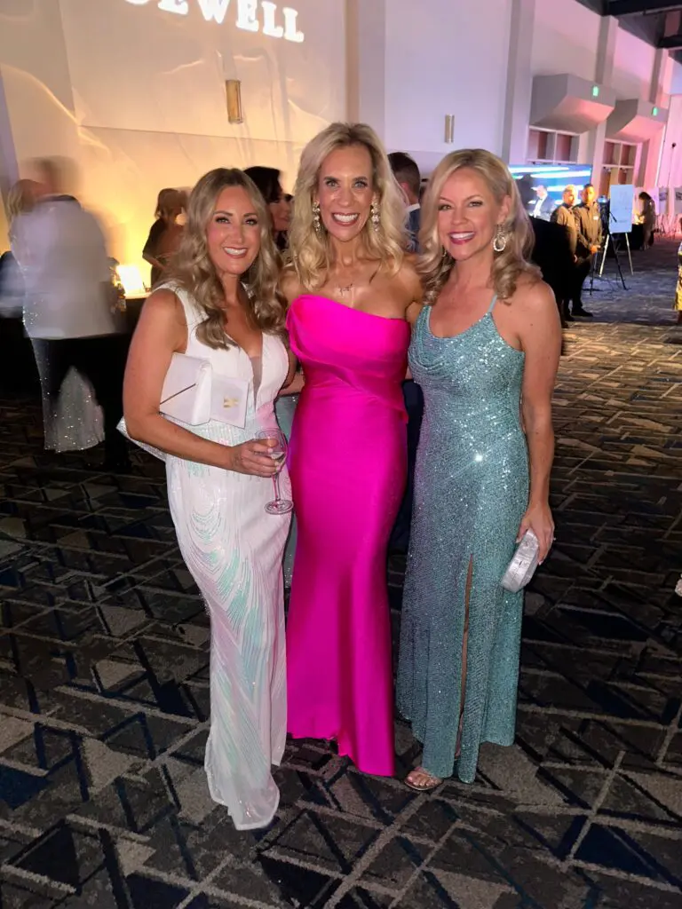Missy Herndon (center) with Sondra Lagasse (left) and Jill Simms (right) at The Walk gala at The Woodlands Waterway Marriott. (Photo courtesy of Woodlands Style House)