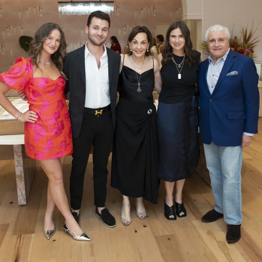 Taylor Teichman, Jake Teichman, Joanne Teichman, Alysa Teichman, and Charles Teichman (Photo by Tamytha Cameron)