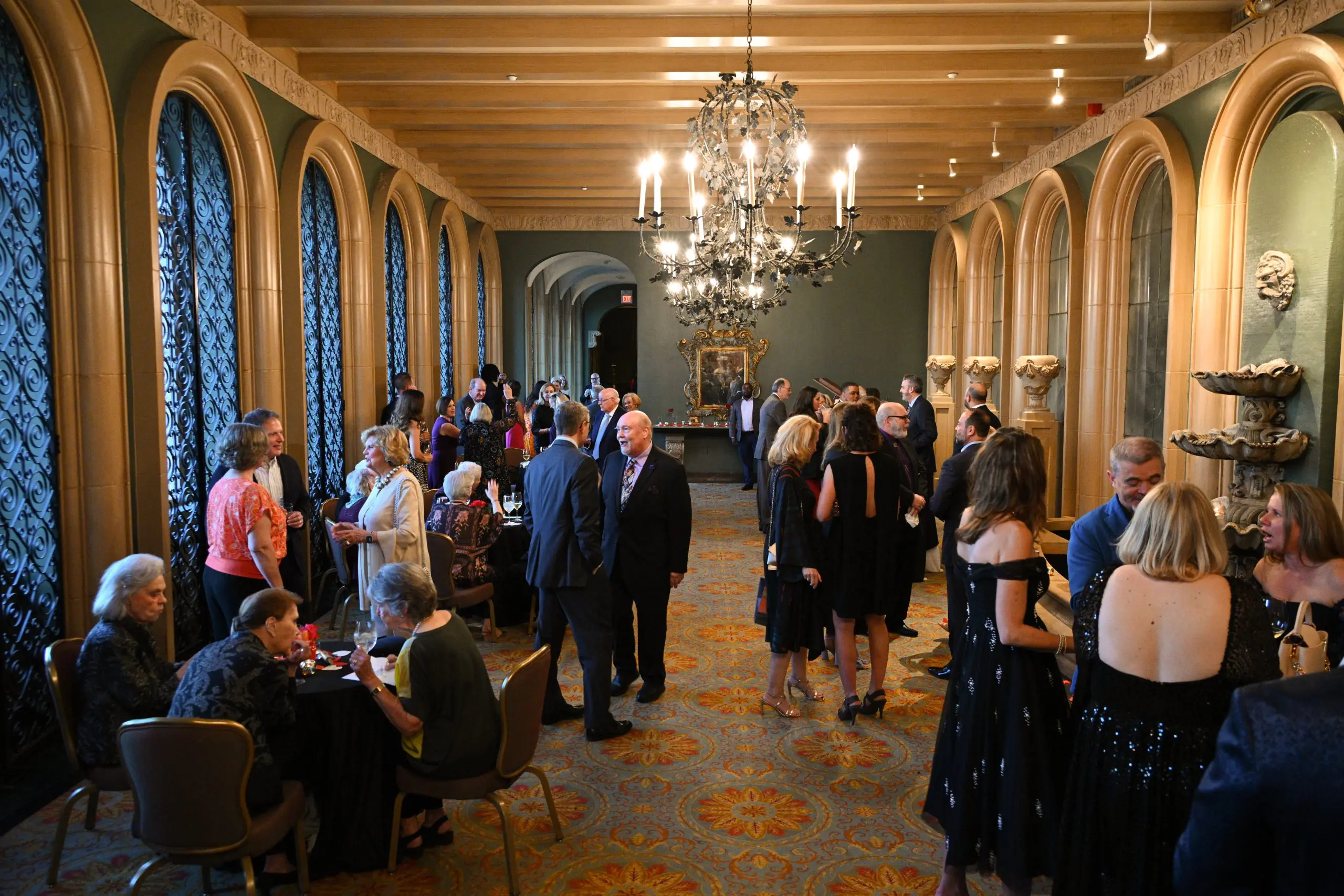 Fort Worth Opera's Dinner With The Stars was held at The Fort Worth Club in late September. (Photo by Forever Photography)