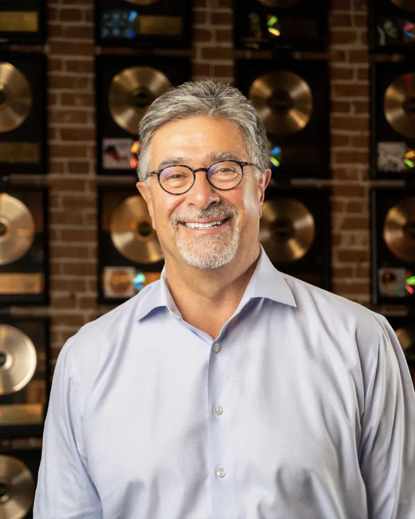 Dr. Clive Fields will receive the Alexander JFS Community Investment award on behalf of VillageMD at JFS LiVE! 2024: Songs in the Key of JFS.