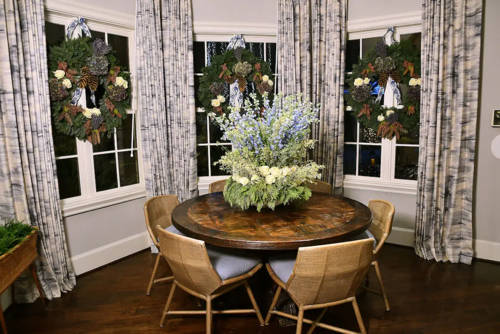 Could a breakfast nook be anymore festive than this at the Kappa Kappa Gamma Charitable Foundation home tour preview party (Photo by Dave Rossman)