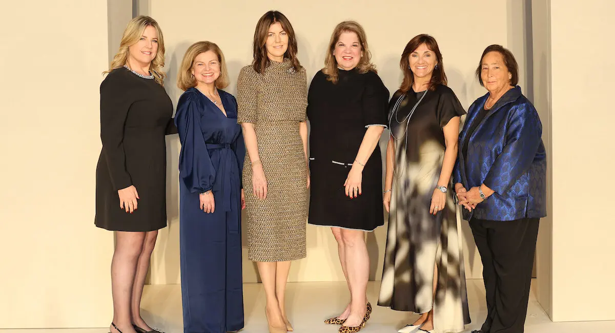 2. Kathi Davis, Bridgett Matthes, Pamela Fazzone, Sonya Galvan, Victoria Varner, Renee Kariv (Photo by Priscilla Dickson)