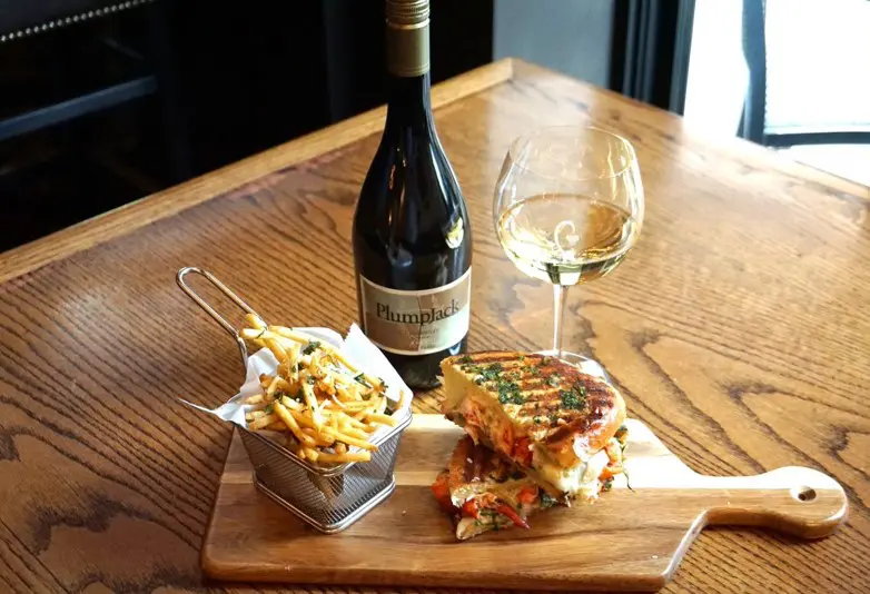 CRÚ Food & Wine Bar combines world-class wines with refined dishes in an inviting, elegant setting. (Courtesy)