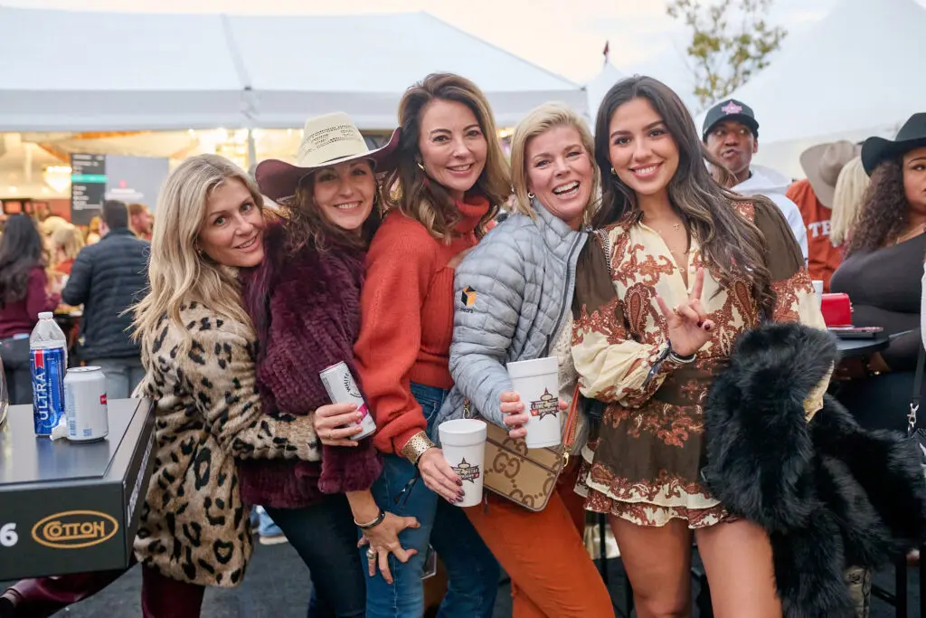 Casey Axelrod, Stacey White, Christy Robinson, Laura Lewis, Mia Oliva; Photo Credit Cotton Holdings
