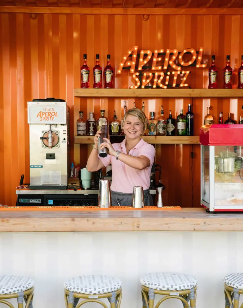 Gemelle's outdoor bar near Hotel Otto offers refreshing Italian spritzes and classic cocktails. (Courtesy) 