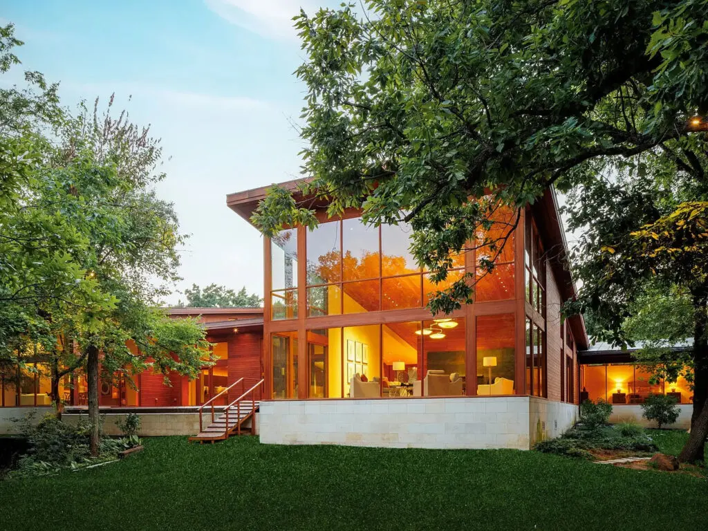 The Midcentury-Inspired “Teak House” Mansion in North Dallas Hits the Market for Just Under $4 Million