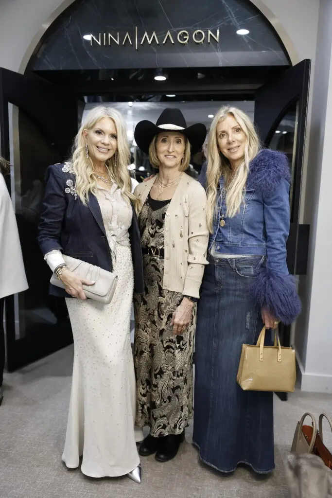 Cindy Stein, Shelley Wiesenthal, Mindy Levinson at Zadok Jewelers Round Top Rendezvous