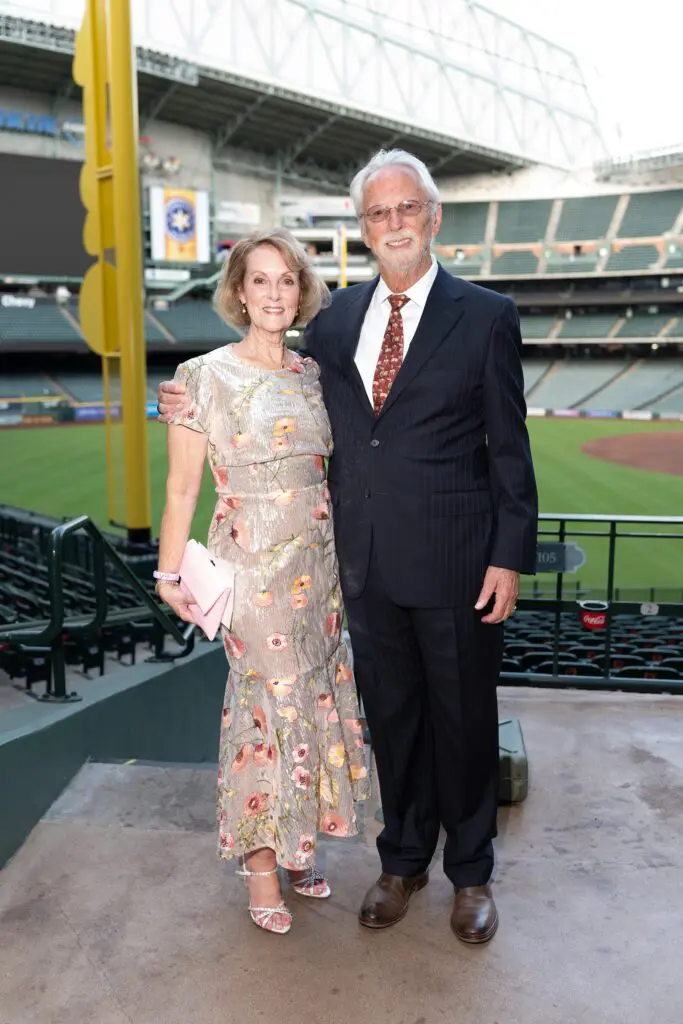 Sue & Charles Rogers at the Girls Inc. All Stars Night for Girls dinner (Photo by Daniel Ortiz)