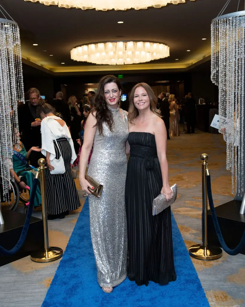 Teresa Moeller and Jennie Merrill (Photo by Tamytha Cameron)