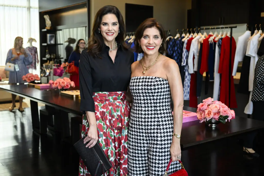 Ann Ayre, Stacey Lindseth at the Carolina Herrera cocktail event in the penthouse suite of The Post Oak Hotel (Photo by Michelle Watson, CatchLightGroup.com)