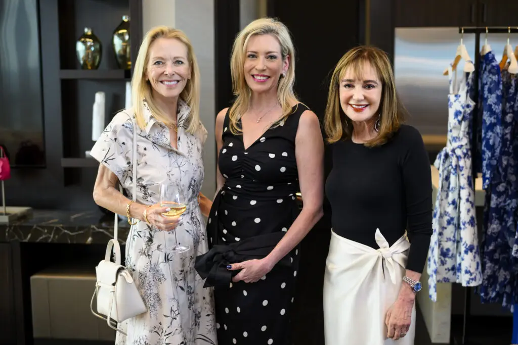 Laura Sweeney, Mauri Oliver, Janet Gurwitch at the special evening in the penthouse suite of The Post Oak Hotel (Photo by Michelle Watson, CatchLightGroup.com)