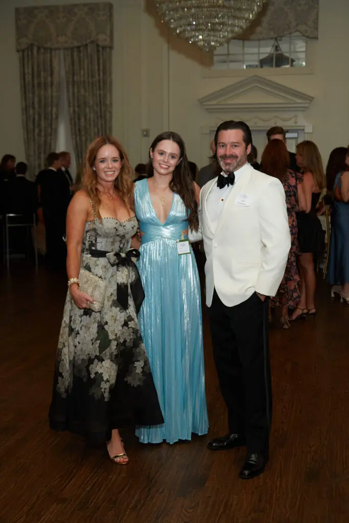 Betsy, Tessa, and John Stephenson (Photo by Gittings)